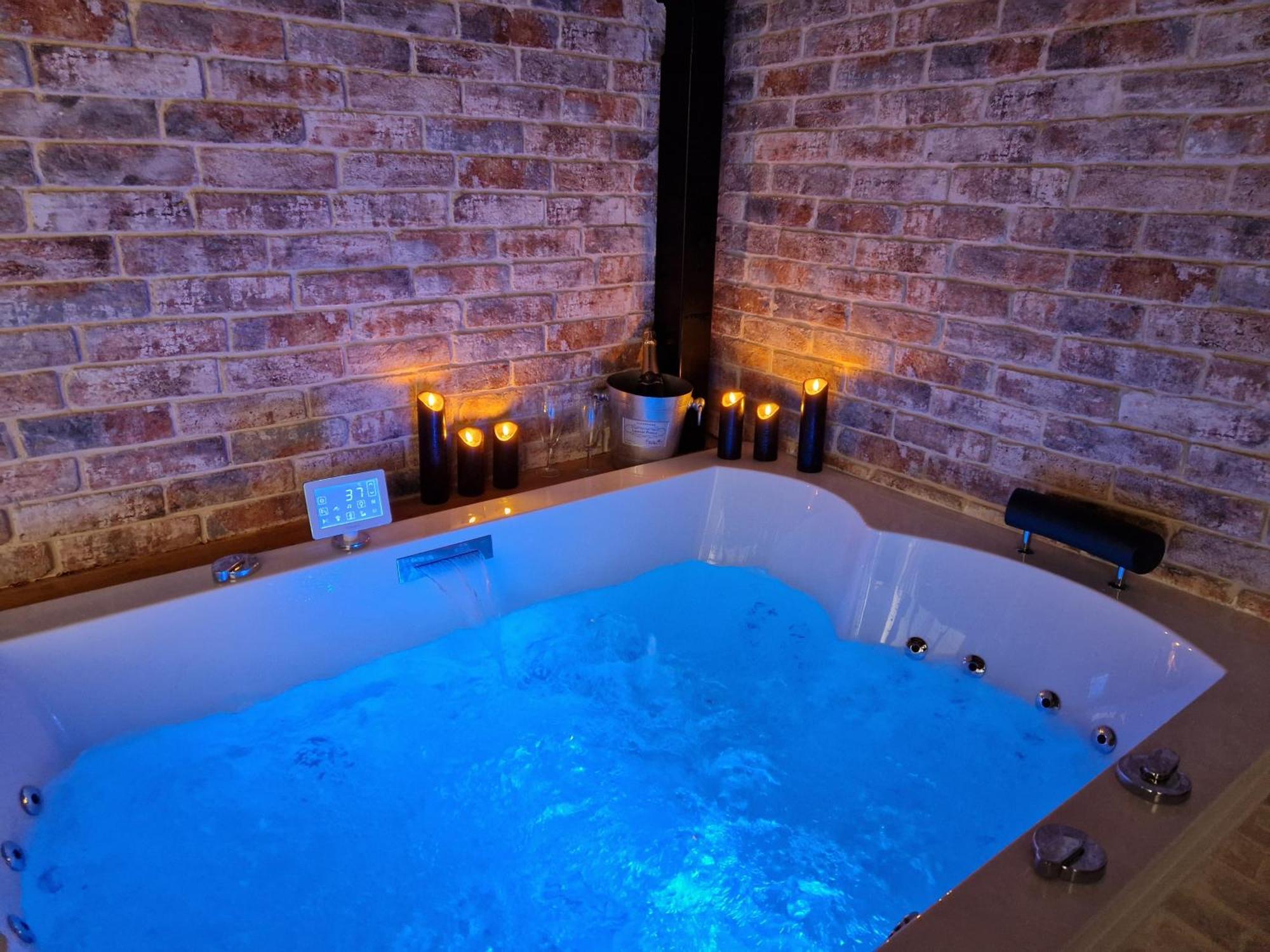 Au Spa De Llea Suite Retro 아비뇽 외부 사진